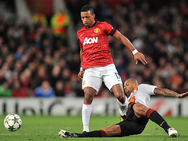 Nani limps out of United friendly