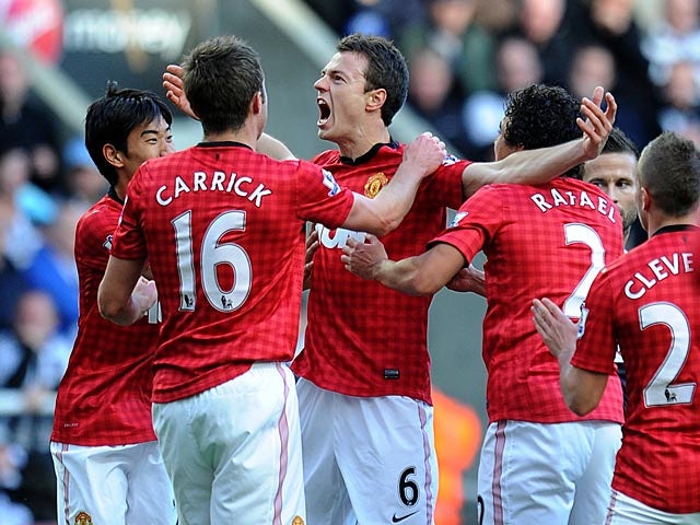 Half-Time Report: Newcastle United 0-2 Manchester United