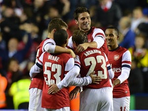 Arsenal come from four down, win 7-5