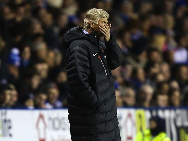Wenger annoyed by referee's performance