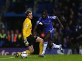 Ramires takes the ball around Anders Lindegaard