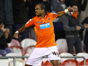 Delfouneso gives Blackpool lead over Palace