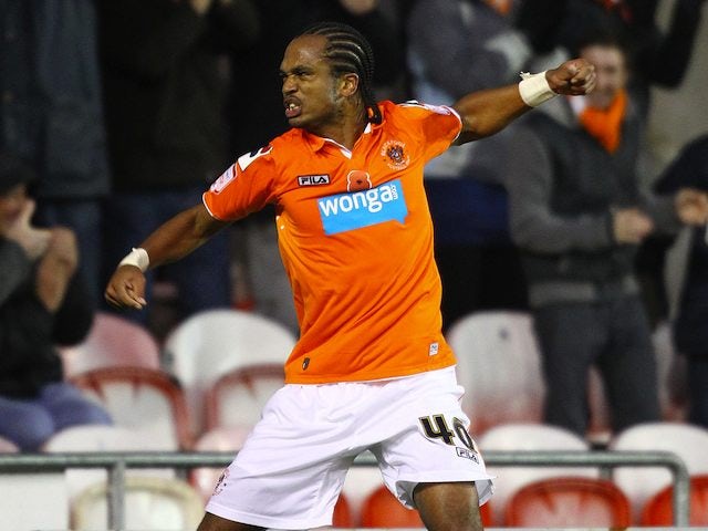 Half-Time Report: Delfouneso gives Blackpool lead over Palace