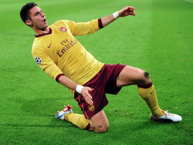 Giroud aiming for Arsenal improvement