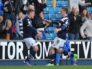 Late Wood strike downs 10-man Leeds