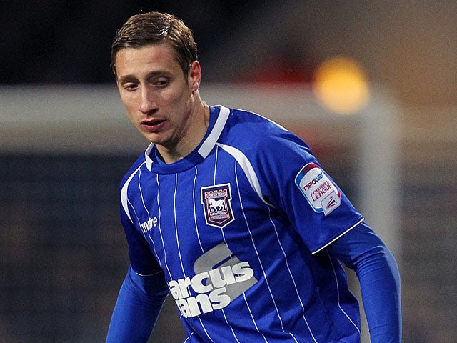 Team News: Lee Martin misses out on Capital One Cup start