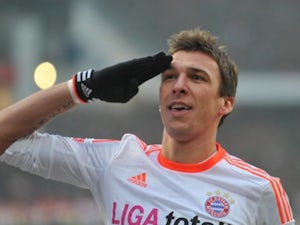 Team News: Neuer, Mandzukic start for Bayern