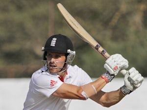 England lose early wickets on day two