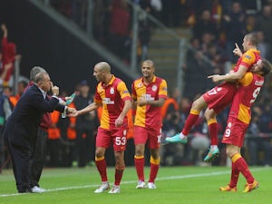 Galatasaray win Istanbul derby