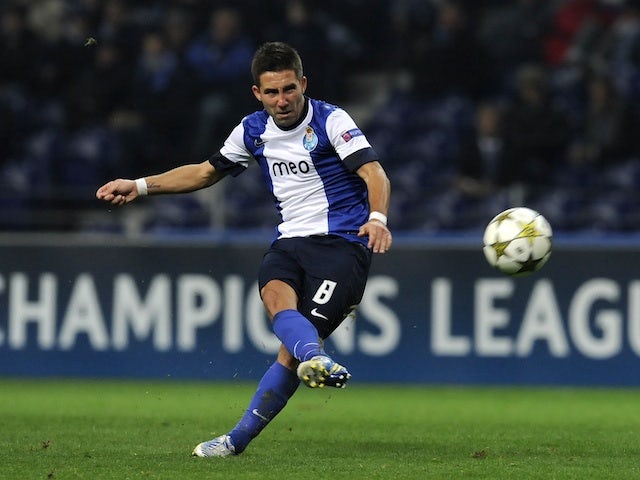 Joao Moutinho scores for FC Porto on November 21, 2012