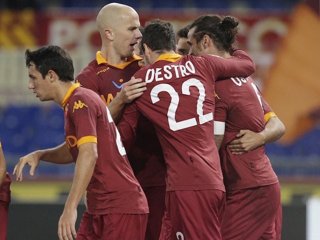 Pablo Osvaldo celebrates scoring for Roma on November 19, 2012