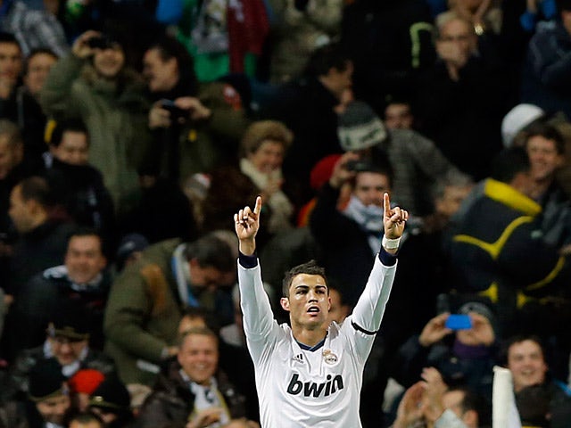 Carlos backs Ronaldo