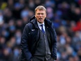 Everton manager David Moyes shouts out to his team in the match against Manchester City on December 1, 2012