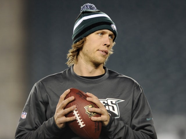 Foles to continue for Eagles