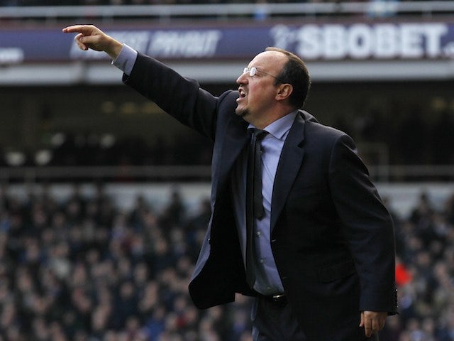 Benitez bemoans missed chances