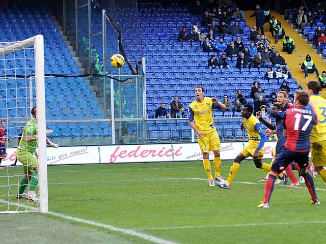 Genoa's Said Ahmed Said scores his team's first goal on December 2, 2012