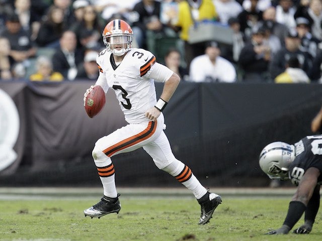 Weeden expects to keep job