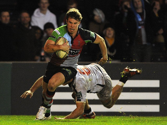 Harlequins Sam Smith runs on to score a try against Zebre on December 15, 2012