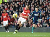Tom Cleverley scores the second goal for Man Utd on December 15, 2012