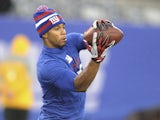 Giants Wide Receiver Victor Cruz warms up against New Orleans Saints on December 9, 2012