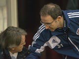 Sunderland boss Martin O'Neill chats with City manager Roberto Mancini on Boxing Day 2012
