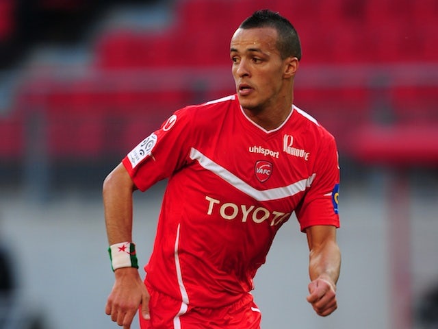 Foued Kadir in action for Valenciennes against Sochaux on October 16, 2011 