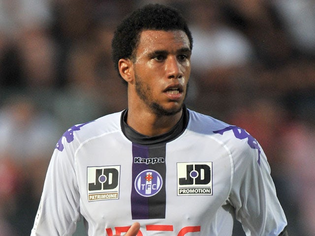 Arsenal look again at Capoue?