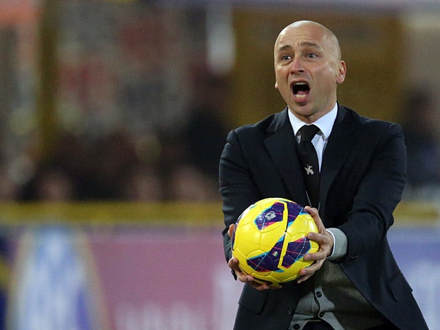 Chievo Verona coach Eugenio Corini with the ball during the match against Bologna on January 12, 2013