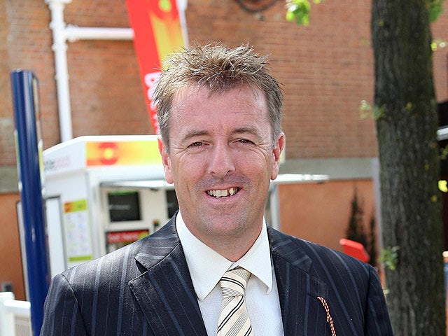 Le Tissier comes out of retirement to sign for Guernsey
