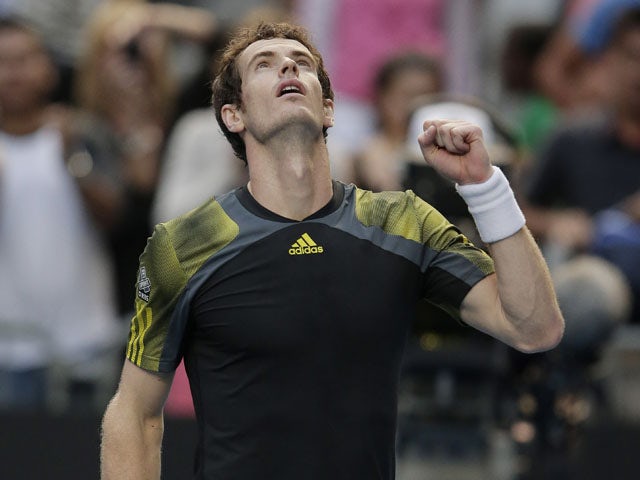 Murray edges Federer in five sets