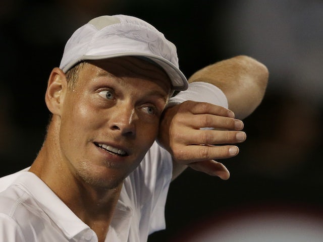 Berdych eases past Istomin