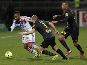 Lille dent Lyon's title chances