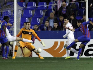 Levante's Pedro Rios scores against Olympiacos on February 14, 2013