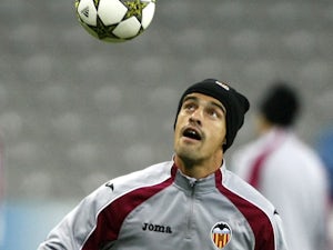 Costa wants Valencia stay