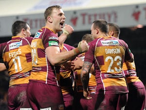 Super League roundup: Giants beat Rhinos to stay top