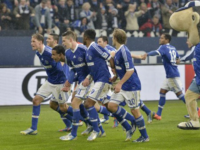 Schalke defeat Dortmund