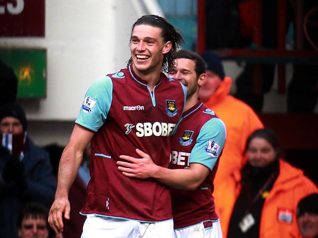 Carroll open to permanent West Ham move