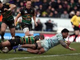 Leicester's Manu Tuilagi scores his second try of the match against Northampton Saints on March 30, 2013