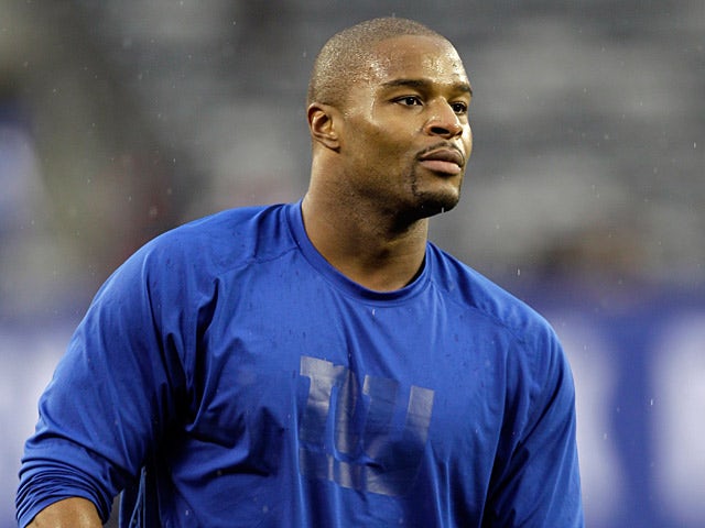Umenyiora joins Falcons