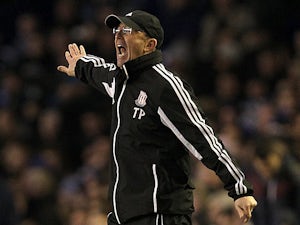 Pulis: '40 points will be enough'