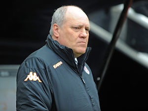 Jol frustrated by late show