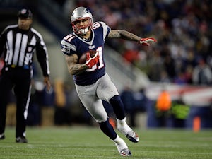 Police to question Patriots star over homicide?