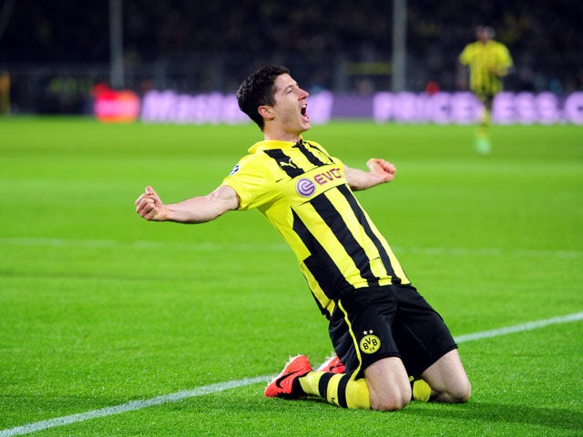 Team News: Lewandowski starts for Dortmund