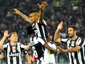 Juventus edge closer to title