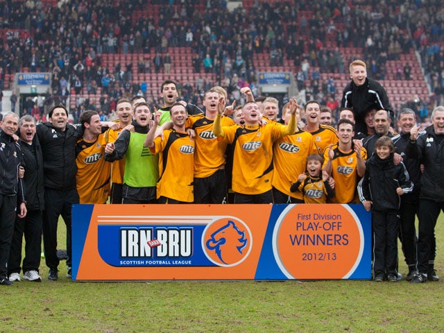 Alloa players celebrate victory against Dunfermline in the Scottish First Division Play Off Final on May 19, 2013