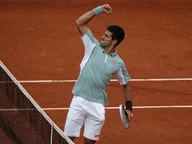Djokovic into French Open third round