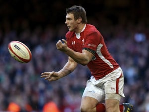 Wales edge out Japan