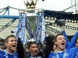 Mourinho celebrates winning a first Premier League title in 2005 with Frank Lampard and John Terry.