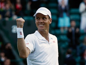 Berdych overcomes Tomic test