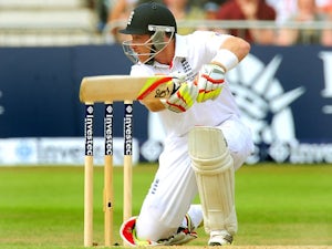 England continue to push on at tea